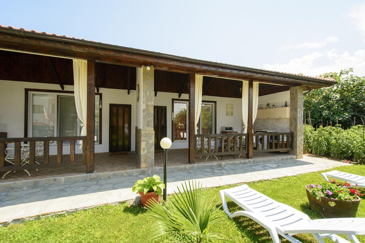 Villa Yanevi Lozenets Exterior photo